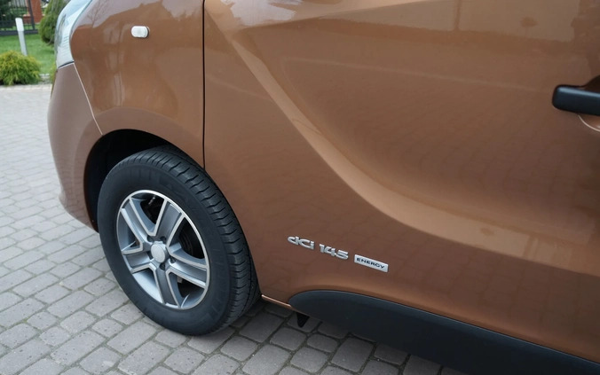 Renault Trafic cena 79500 przebieg: 210000, rok produkcji 2016 z Bodzentyn małe 277